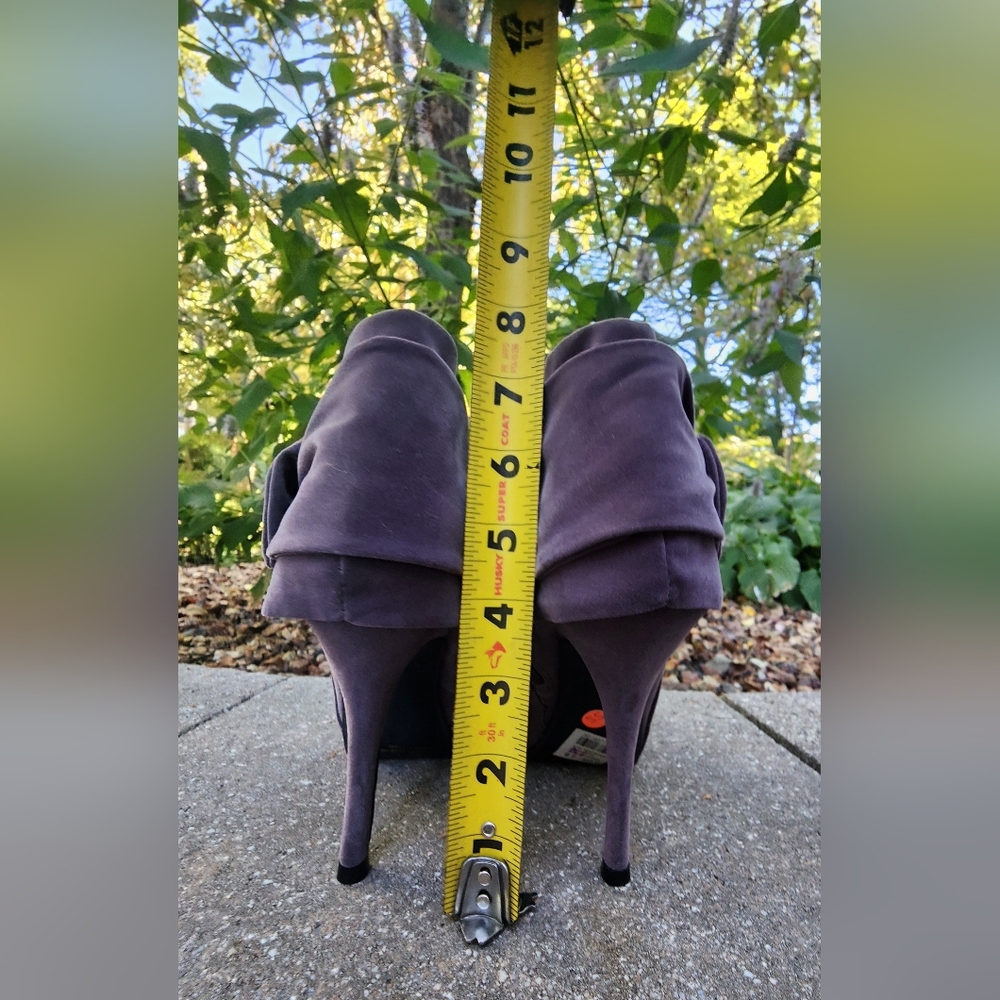 CHARLOTTE RUSSE SUEDE ANKLE BOOTS SZ 7 - Picture 8 of 12